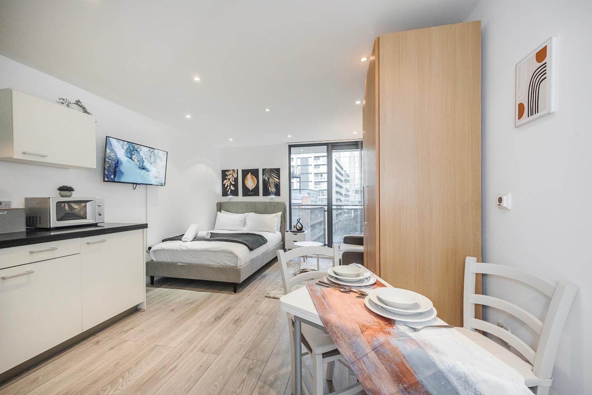 The Canary Hub London Luaran gambar